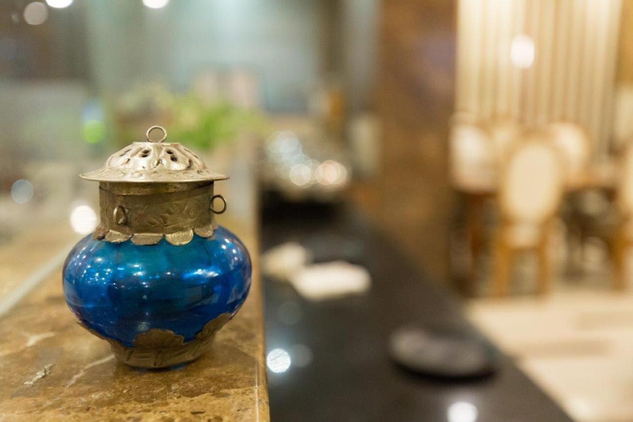 Hotel Viva Palace By Opo New Delhi Buitenkant foto