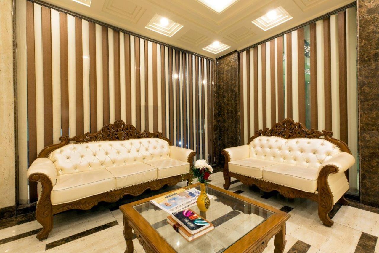 Hotel Viva Palace By Opo New Delhi Buitenkant foto